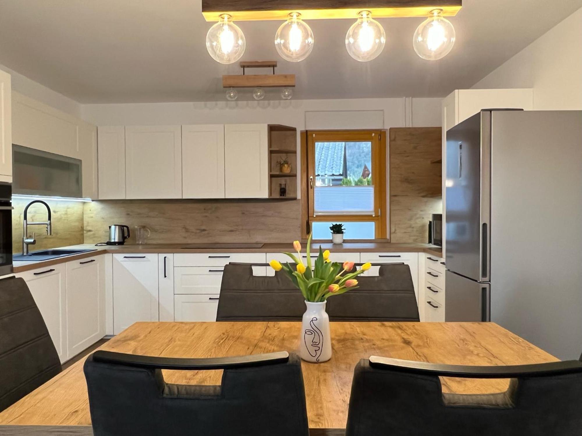 Apartma Ana In Manca 베구니예나고렌스켐 외부 사진